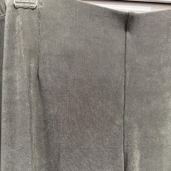 Chico’s Travelers Pants Olive 3R (XL) Pull-On Straight Leg - Picture 3 of 7